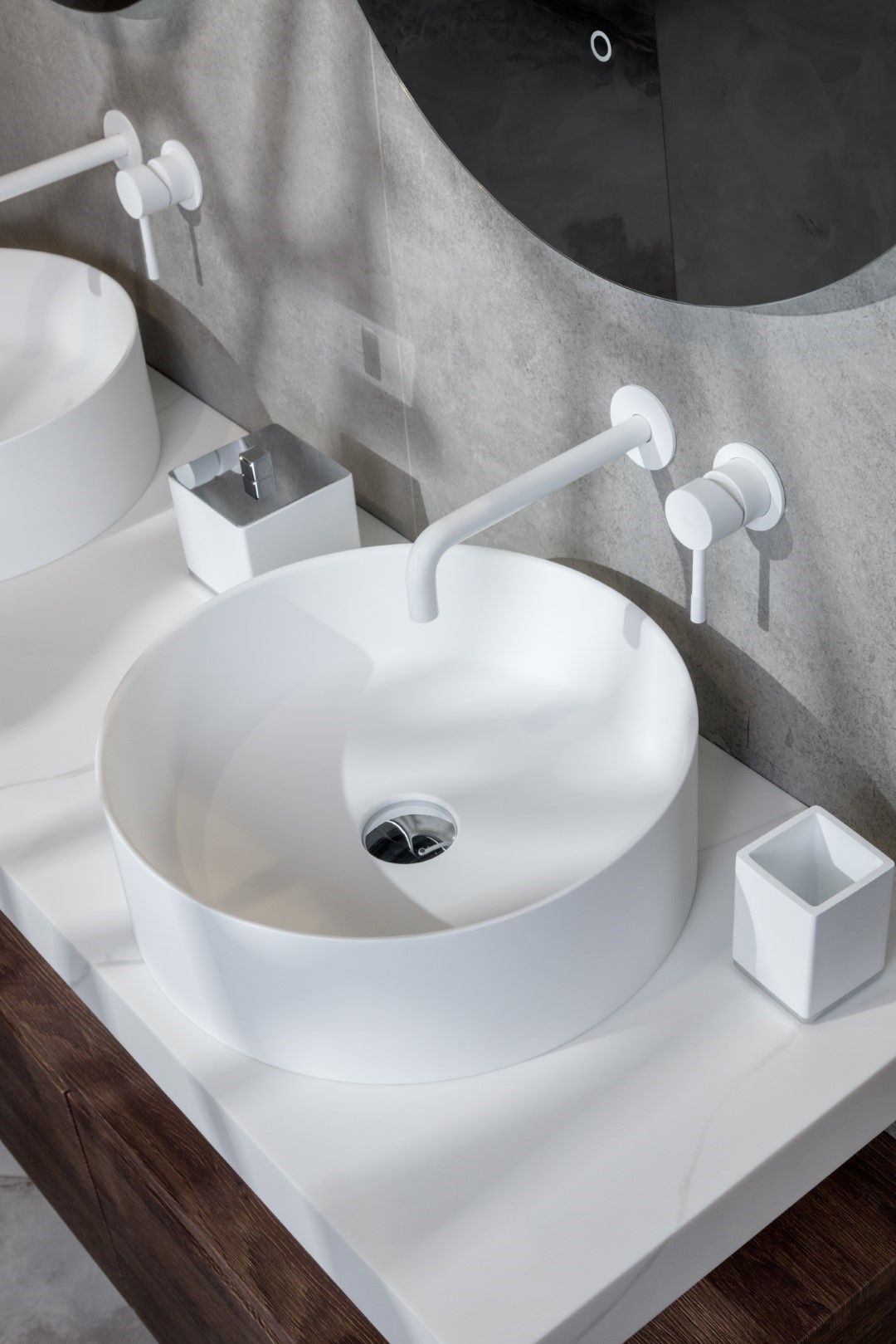 Раковина накладная Corian 40 см Boheme Corian 819-MW белый