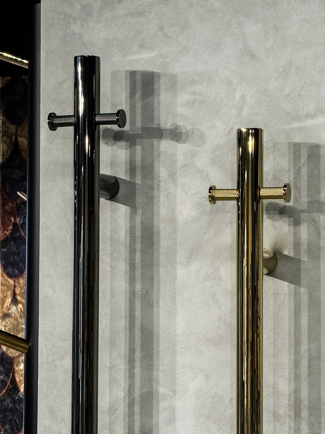 Полотенцесушитель электрический 12,2x150 см Boheme UNO 726-SGM антраци