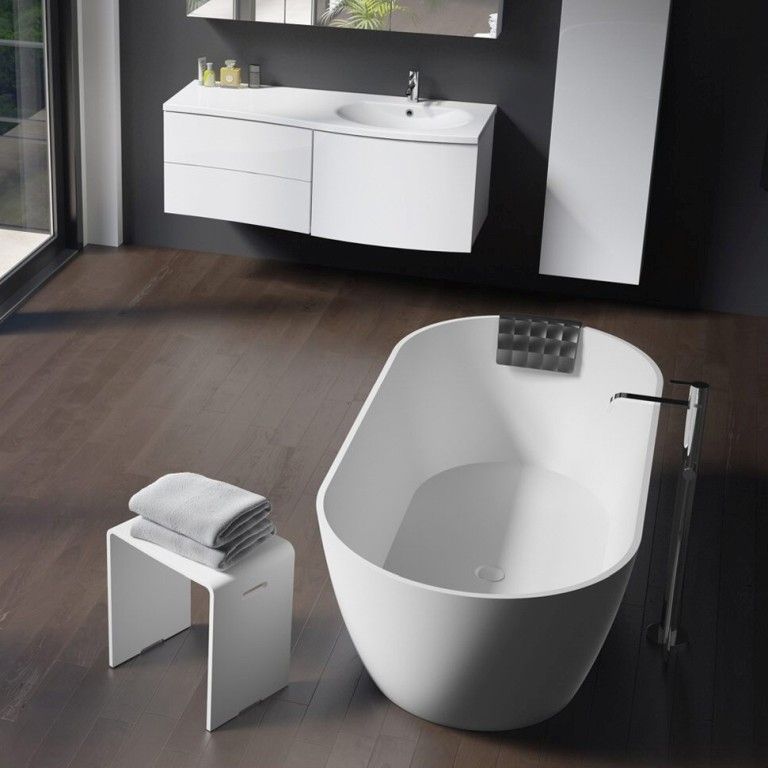 Овальная ванна из искусственного камня Riho Bilbao 150x75 белая BS1200500000000